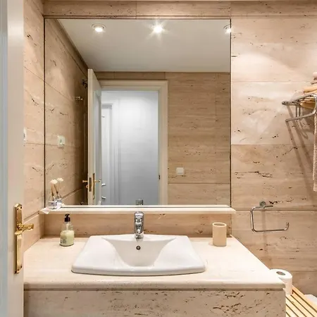 1st Line Exclusive In Heart Of The Golden Mile Marbella