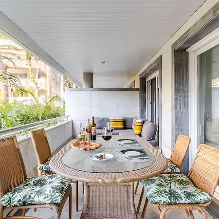 1st Line Exclusive In Heart Of The Golden Mile