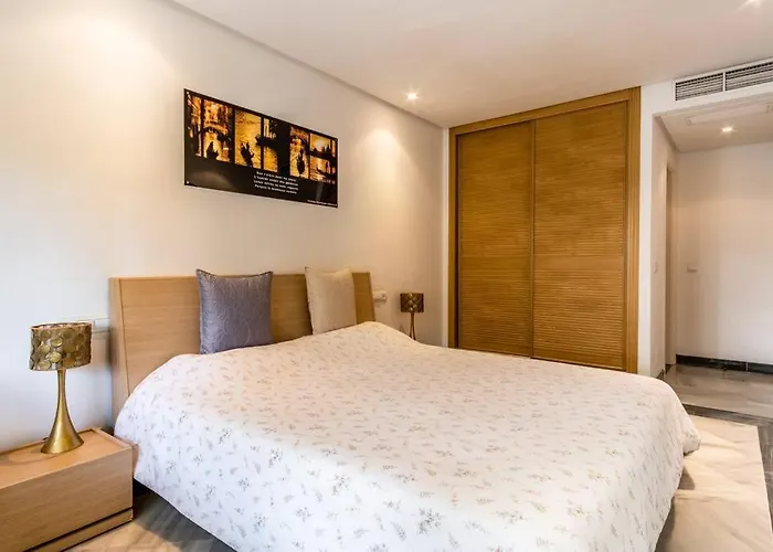 1st Line Exclusive In Heart Of The Golden Mile