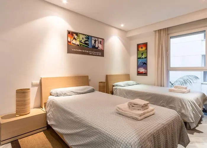 1st Line Exclusive In Heart Of The Golden Mile *