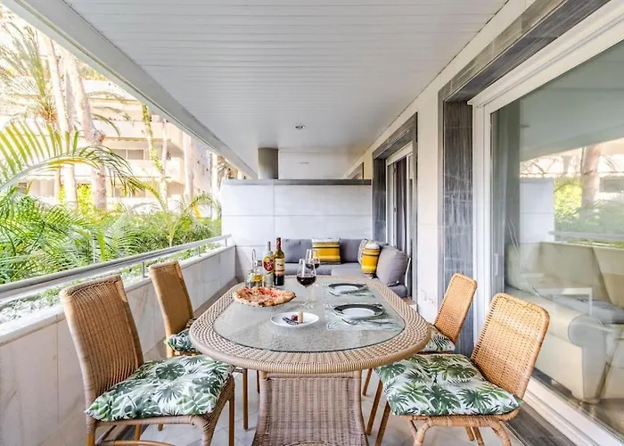 1st Line Exclusive In Heart Of The Golden Mile