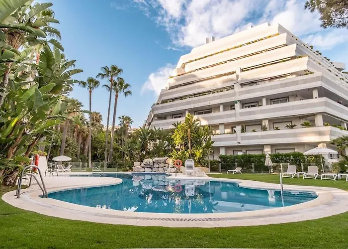 Apartament 1st Line Exclusive In Heart Of The Golden Mile Marbella
