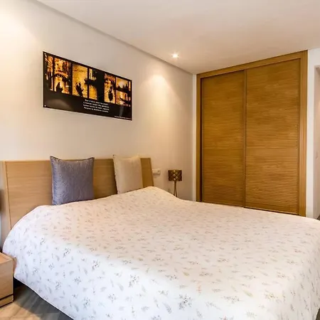 1st Line Exclusive In Heart Of The Golden Mile